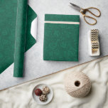 Elegant Grönt Ro Sömlös Mönster Mall Gift Presentpapper<br><div class="desc">Skapa din egen elegant grönt ro-omslutning papper med hjälp av en enkel, vacker DIY-mall. Raphaela Wilsons unika och originella blommigt är ett sömlöst mönster av emerald grönt ro skapat från målade vattenfärgblommor och sedan vektoriserat. Den här pappra blanketten är lätt att införliva i många firande, t.ex. en grönt quinceanera, blommigt...</div>