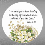 Elegant Guld Blommigt Bible Verse jul Runt Klistermärke<br><div class="desc">Elegant grönt,  guld och vit blommigt bukett med bibelvern.</div>