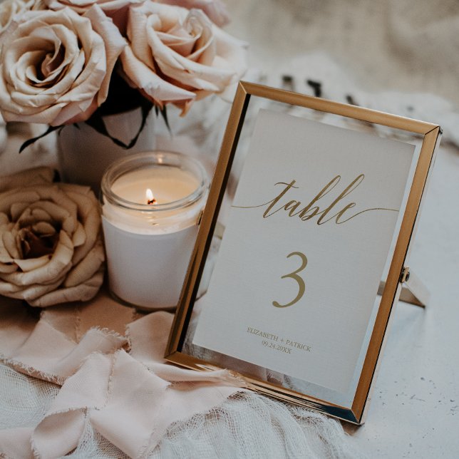 Elegant Guld Calligraphy 5x7 Bröllop Bordsnummer (Skapare uppladdad)