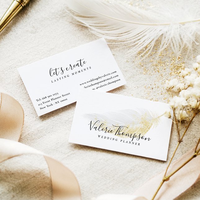 Elegant guld glitter pastel grått fjäder modern visitkort (Elegant gold glitter pastel gray feather modern)