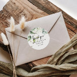 Elegant Guld Grey Tack Wedding Favor Runt Klistermärke<br><div class="desc">I elegant är guld gieneri tack vare ditt bröllop till förmån för ett klassiskt runda dekal perfekt för ett modernt bröllop. Utformningen har handritade guld och botaniska grönten eukalyptus löv, inspirerande konstnärlig skönhet. Gör etiketten egen genom att inkludera namn, händelsen (om tillämpligt) och datum. De här klistermärkena kan ge komplimanger...</div>