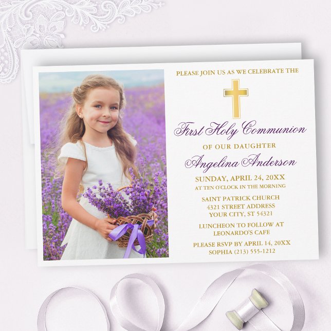 Elegant Guld Lila First Communion Photo Inbjudningar (Customize to change text color, size, style or to add more text to back of card.)