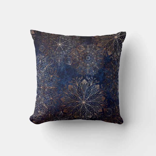 Elegant Guld och Mörk blått Blommigten Mandala Mön Kudde (Framsida)