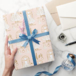 Elegant guld- och rosabryllopsklänning Bridal Show Presentpapper<br><div class="desc">Detta Eleganta Guld- och Rosabryllopsklänning Bridal Shower-inpackningspapper är designat med en enkel men glamourös brud i åtanke. Ringarna och brudklänningsdesignen ger dig alla vibrationer från bröllopsdagen.</div>