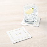 Elegant Guld Ram och Initialer bröllopsförmån Underlägg Papper Kvadrat<br><div class="desc">Denna förfinade utformning skulle utgöra perfekten som komplement till bröllop pub eller kaka bord. DM med begäran om annat färg. Tack för att du besökte min Zazzle-butik!</div>