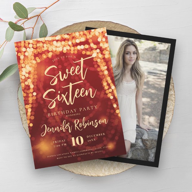 Elegant Guld & Red String Ljus Photo Sweet 16 Inbjudningar (Elegant Gold & Red String Lights Photo Sweet 16 Invitation)