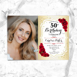Elegant Guld White Röd ros Foto 50:e födelsedagen Inbjudningar<br><div class="desc">Femininininbjudan till elegantens blommigt på 50 år med ditt foto. Glam-design med faux guld. Funktioner röd ros, typsnitt för skript och konfiguration. Perfekt för en snyggt vuxen under firande party. Anpassa med dina egna detaljer. Kan anpassas för vilken ålder som helst! Skrivna Zazzle-inbjudningar eller digital utskrivbar mall för omedelbar nedladdning....</div>