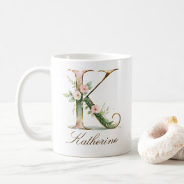 Elegant guldblommig bokstav K monogrammugge Kaffemugg