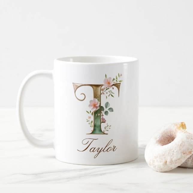 Elegant guldblommig bokstav T monogrammuppa Kaffemugg (Med munk)
