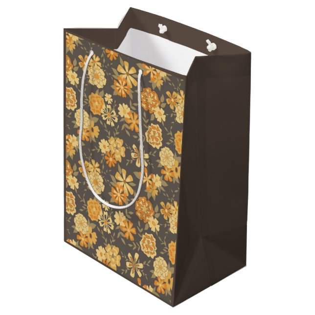 Elegant Gult Brown Botanical Mönster Gift (Baksidan Vinklad)