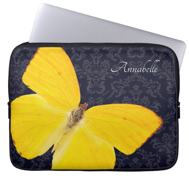 Elegant Gult Butterfly Black Damask Add Namn Laptop Fodral (Framsidan)