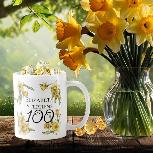 Elegant Gult Daffodils Blommigt 100:e födelsedagen Kaffemugg (Elegant Yellow Daffodils Floral "100" 100th Birthday Keepsake Coffee Mug)