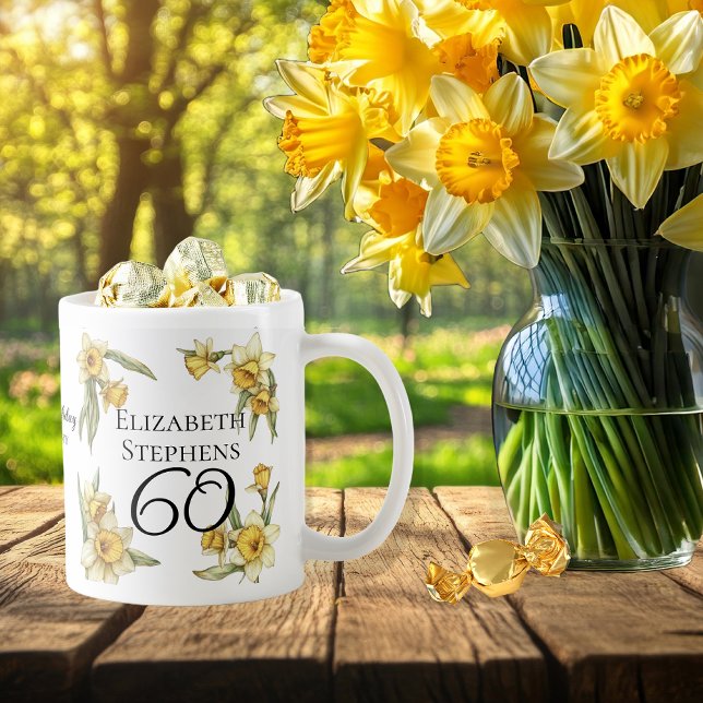 Elegant Gult Daffodils Blommigt 60 födelsedagar Kaffemugg (Elegant Yellow Daffodils Floral "60" 60th Birthday Keepsake Coffee Mug)