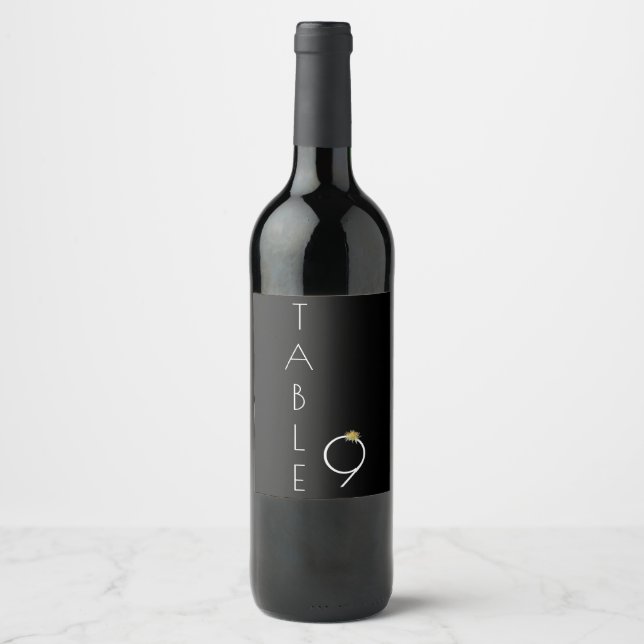Elegant Gult Solros Bordsnummer 9 Bröllop Vinflaska Etikett (Framsida)