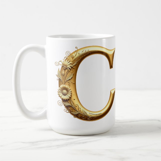Elegant gyllene bokstav C med blomsterdesign Kaffemugg (Vänster)