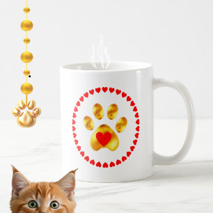 Elegant gyllene tass med hjärtan kaffemugg