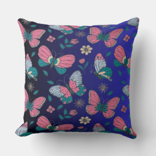 Elegant Hand Drawn Butterfly Mönster Dekorativ kud Kudde