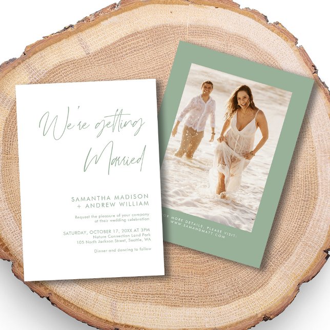 Elegant Hand Lettering Sage Grönt Bröllop Inbjudningar (Personalized Elegant Hand Lettering Sage Green Wedding Invitation)