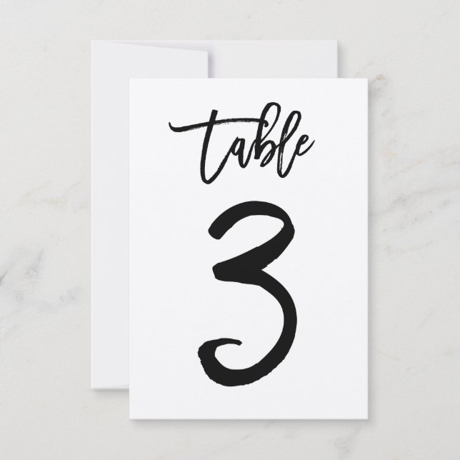 Elegant handletterad kraftpapper bordskort | Bord  (Framsida)