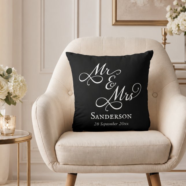Elegant herr och fru bröllop svart kudde (elegant mr and mrs wedding gift keepsake throw pillow)
