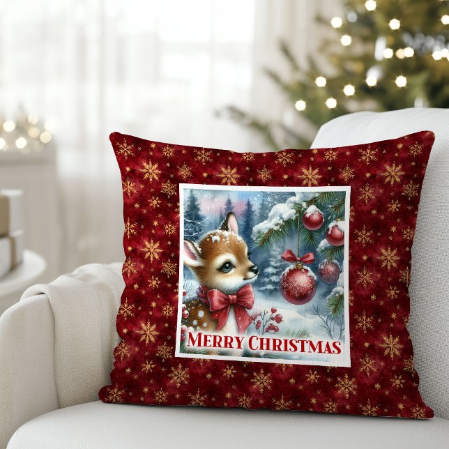 Elegant hjortkalv snöig skog festlig jul  kudde (Graceful baby deer snowy forest festive Christmas pillow)