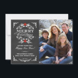 Elegant Holly Chalkboard julfotopatkort Julkort<br><div class="desc">Kortet stil God jul i vintage Julhälsningar med fotomall. Elegantens svarta och vita design med vacker röd poinsettia holly-krans, festiv retro ram och dekorativ stil-typografi med högtrycksbokstäver på slate grått-krita. Lägg till din favoritfamilj helgdag bild och anpassa texten. Skämmande och skarp contemporary, klassiskt, modernt och snyggt sätt att skicka semesterhälsningar...</div>