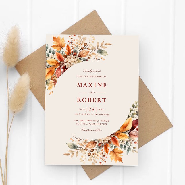 Elegant höstlövs mjuk vattenfärgbröllop inbjudningar (Elegant autumn foliage wedding invitation welcomes guests with warmth.)