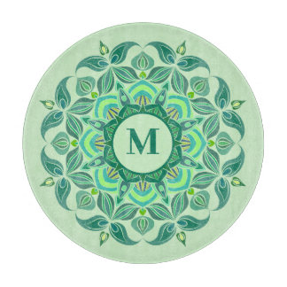 Elegant Hues of Grönt Mandala Flourish Monogram