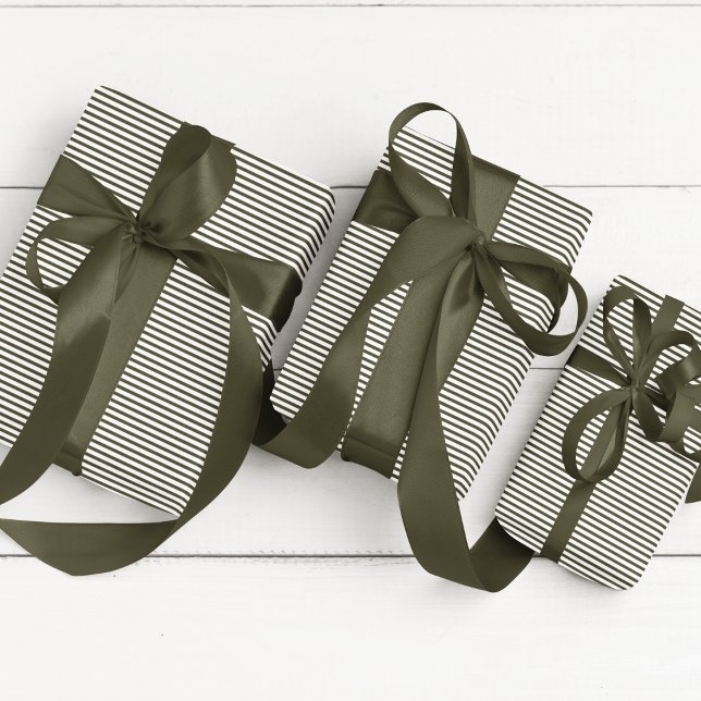 Elegant Hunter Grönt och vit tunn rand Presentpapper (Elegant Hunter Green Striped Wrapping paper. Dark Green and White Stripes. Fall Colors Gift Wrap.)