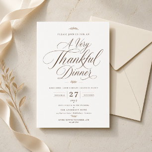 Elegant inbjudan till Thanksgiving-middag med skri