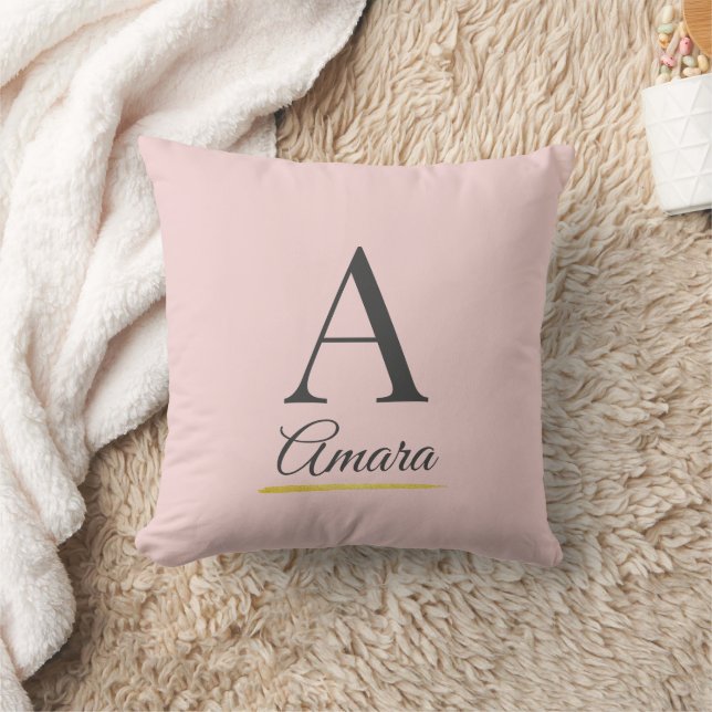 Elegant Initial and Name Monogram Blush Pink Kudde (Filt)
