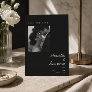 Elegant inramad fotografera Save The Date-kort. Spara Datumet