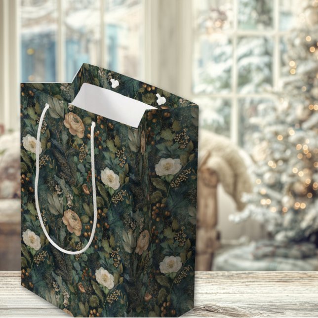Elegant jul vinter grön och krämfärgad blomster (Skapare uppladdad)