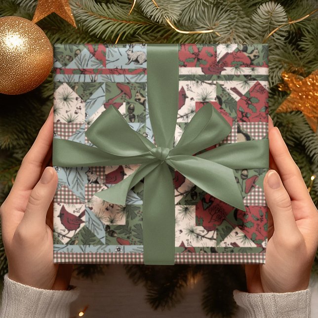 Elegant Julafton Patchwork Quilt with Forest Anima Presentpapper (Elegant Christmas Patchwork Pattern Designed with 4 of my Unique Winter Animals Hand-Drawn Patterns.)