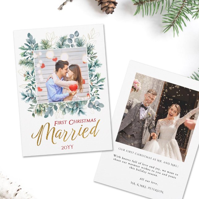 Elegant julfotografi för nygifta paret julkort (first christmas married newlyweds couple holidays card elegant botanical square frame gold green red)