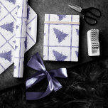 Elegant Julgran | Charming Lavender Lila Presentpapper<br><div class="desc">Det här är säsongen för att fira och underhålla! Snyggt mjuk, shabby chic pastelllavender och söt lilak lila palette abstrakt träd julfest, värdhantering, presenting och uppsamling av tillbehör. Den här roligten har en nyktert Julgran med ett nyktert friskskiktstänk som har förbättrats med faux metallic glitter. För andra färg eller matchande...</div>