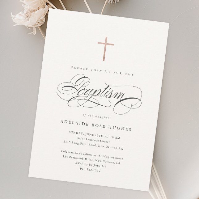 Elegant Kalligrafi Kön Neutral skriptförlamning Inbjudningar (Elegant calligraphy rose gold cross baptism invitation.)