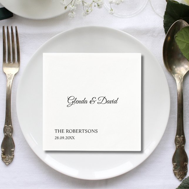 Elegant Klassisk Kalligrafi Personlig Bröllop Pappersservett (Elegant classic calligraphy napkins add timeless charm with your names to wedding tables.)