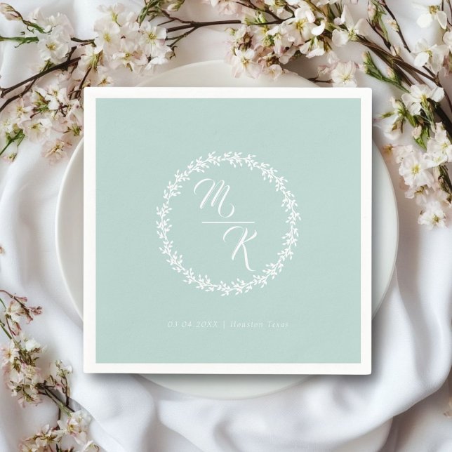 Elegant, klassisk, monogram krans pappersservett (Personalized, elegant, classic mint-green wedding napkin, simple wreath, with your monograms & text.)