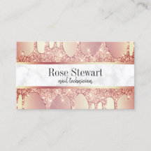 Elegant koppardroppar i nagel i ro, guld glitter