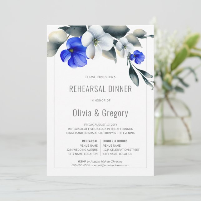 Elegant Kunglig Blå Vit Blommig Provmiddag Inbjudningar (Stående Fram)