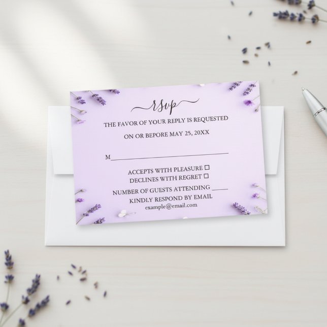 Elegant Lavendel Blommig Trädgård Bröllop OSA Kort (Skapare uppladdad)