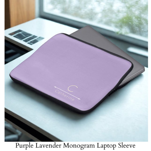 Elegant Lavendelmonogram Datorfodral (Skapare uppladdad)