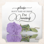 Elegant Lavender Ro Ta inte min dryck Bröllop Underlägg Papper<br><div class="desc">Den här underlägg i bröllop är elegant, snyggt och roligt! Den innehåller ett foto av en enda lätt lila eller lavender färgad ro som ljuger på sidan av den speglade i bassäng i vatten. Texten lyder: "Ta inte min drink, jag dansar" skriven i modern manusskrift. Det finns utrymme för namn...</div>