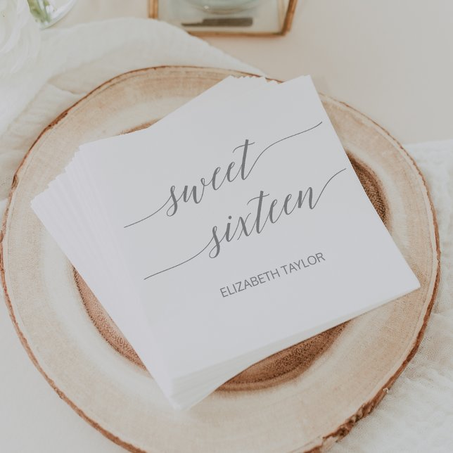 Elegant Light Grått Calligraphy Sweet sixteen Pappersservett (Skapare uppladdad)