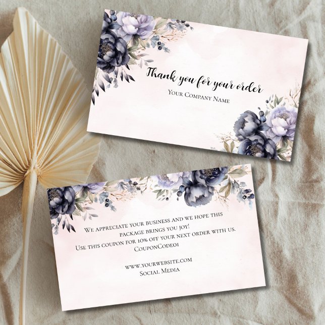 Elegant lila blommig affärsbrev tackkort visitkort (Purple Floral Watercolor Small Business Thank you card with coupon code)