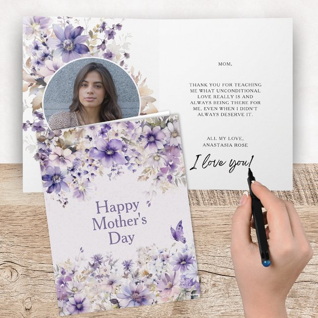 Elegant lila blomstergåva till minnes av mammadage kort (Elegant floral mother's day card with keepsake photo and modern sentimental personalized text)