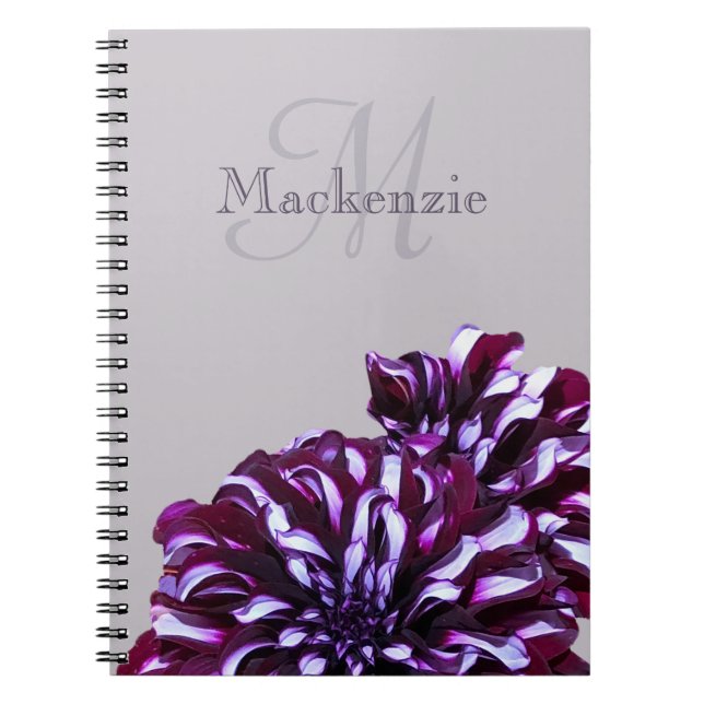 Elegant lila dahlia-blommor monogram, eget namn anteckningsbok med spiral (Framsidan)