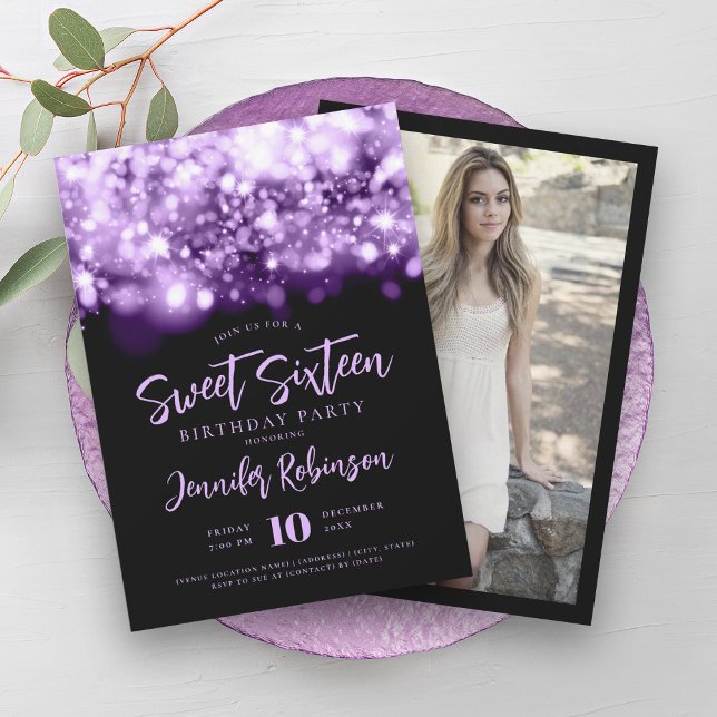Elegant Lila Gnistra Ljus Photo Sweet 16 Inbjudningar (Elegant Purple Sparkle Lights Photo Sweet 16 Invitation)