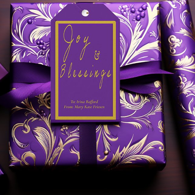 Elegant lila & guld 'Glädje & välsignelser' Presentetikett (Elegant Royal Purple and Gold Script 'Joy & Blessings' Gift Tag)